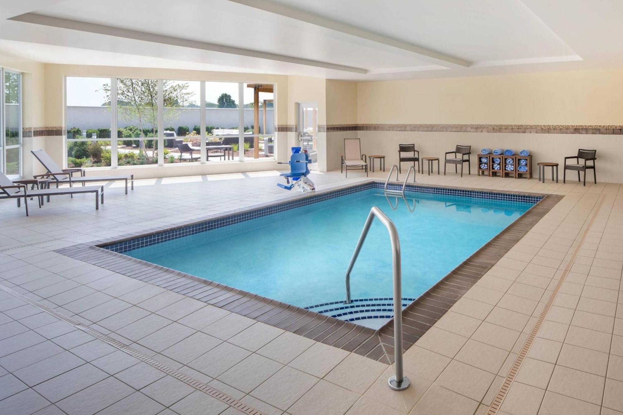 Hotel Courtyard By Marriott Wayne Fairfield Extérieur photo