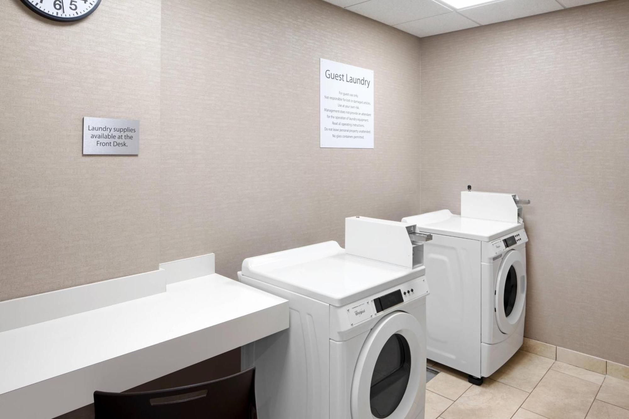 Hotel Courtyard By Marriott Wayne Fairfield Extérieur photo
