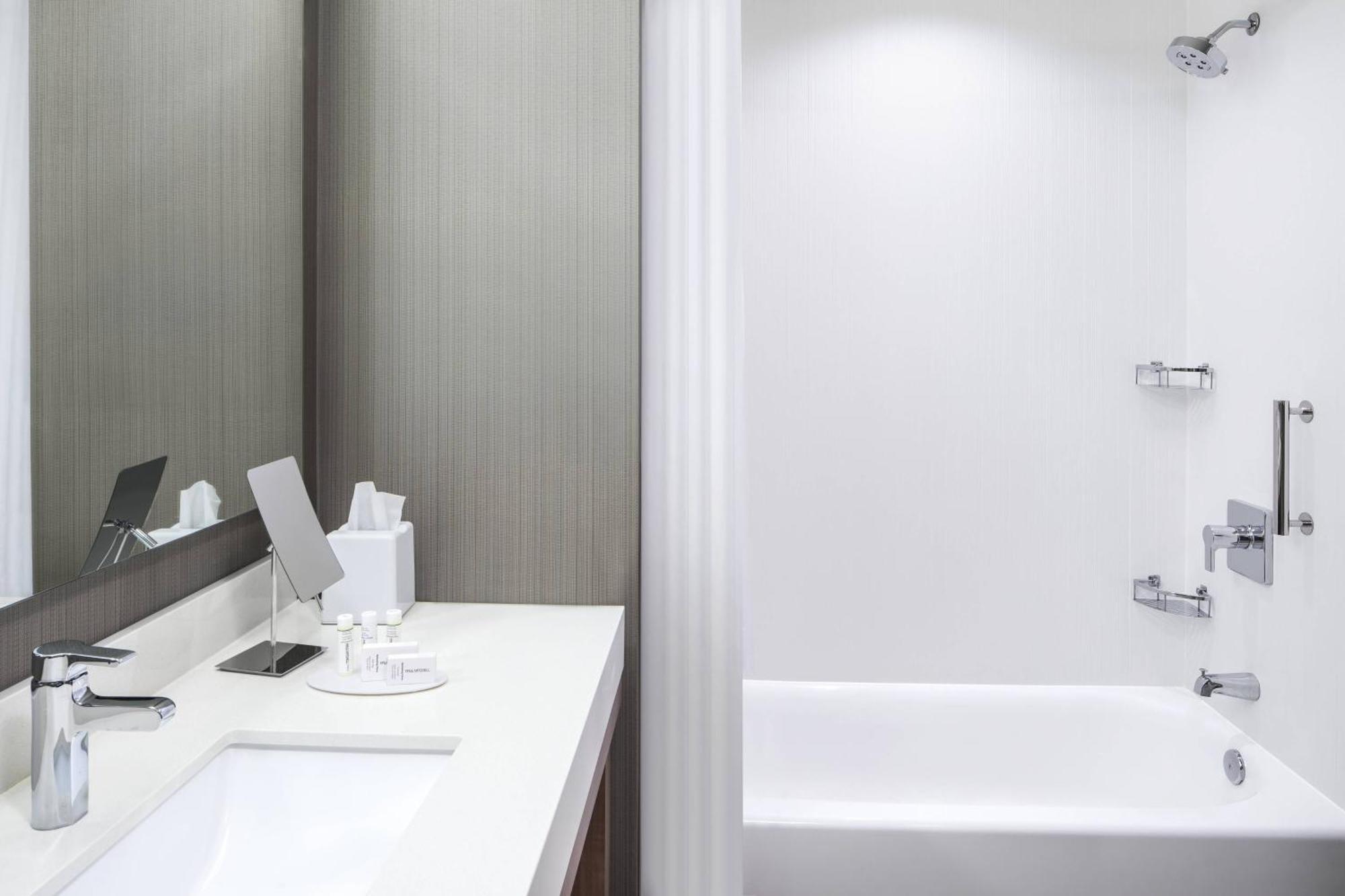 Hotel Courtyard By Marriott Wayne Fairfield Extérieur photo